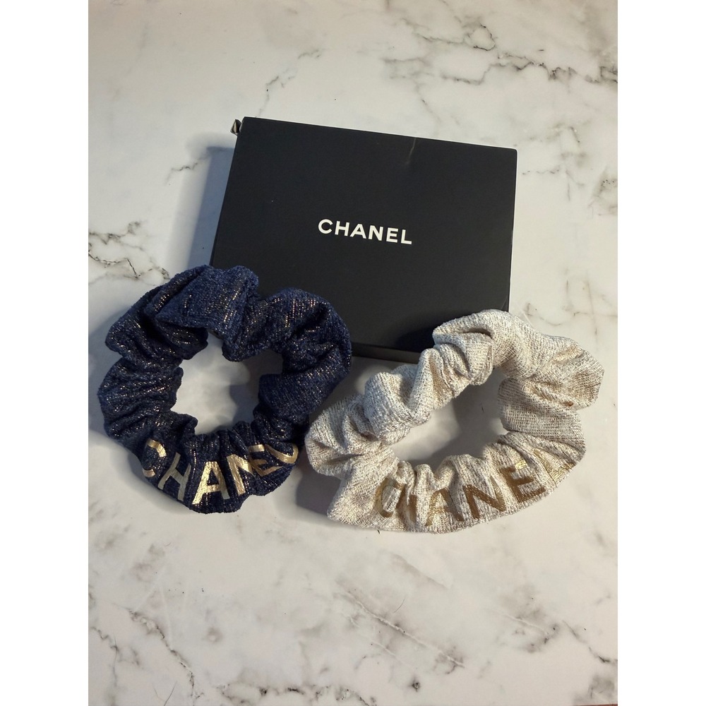 Authentic Chanel Beauté VIP Gift Hair Scrunchie Set of 2 Navy & Cream with Box